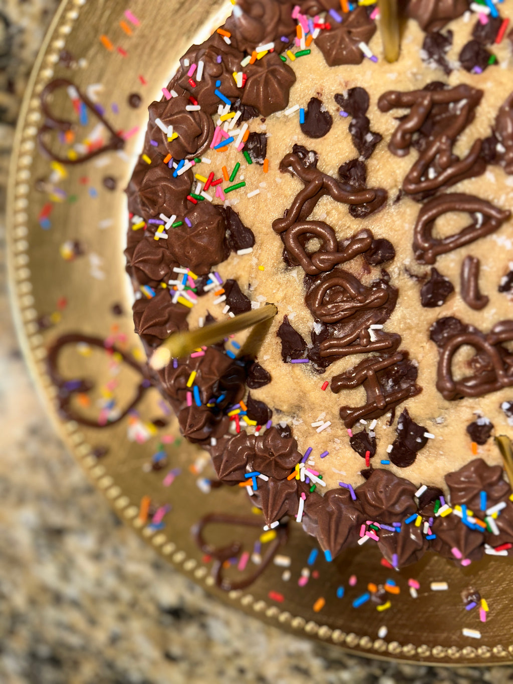 Cookie cake slices